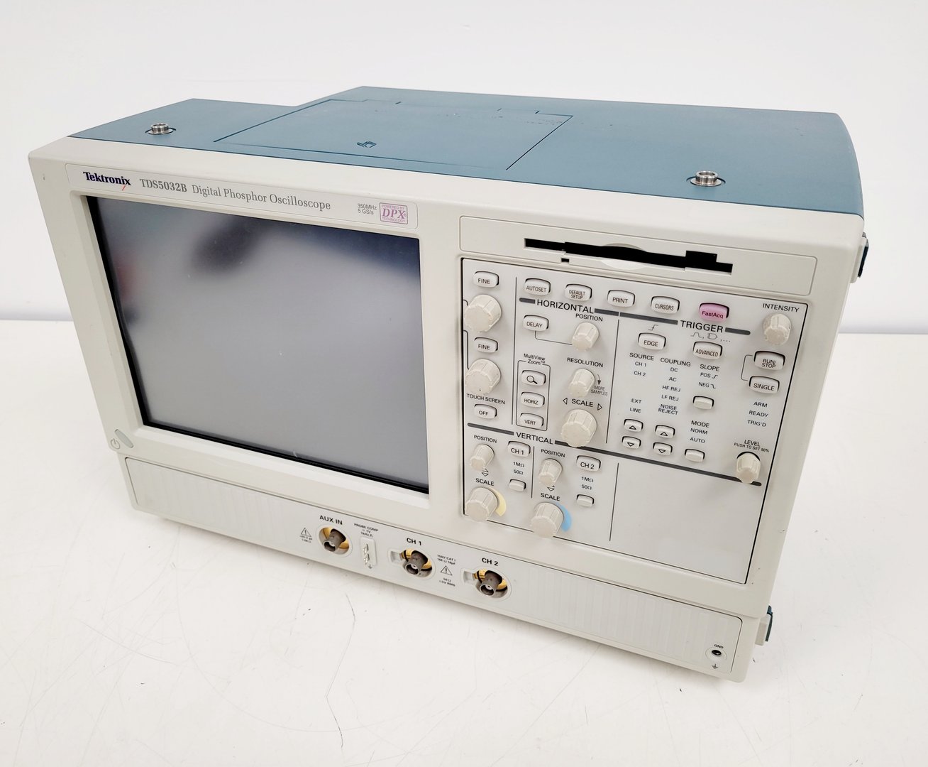 Image of Tektronix TDS5032B Digital Phosphor Oscilloscope Spares or Repairs