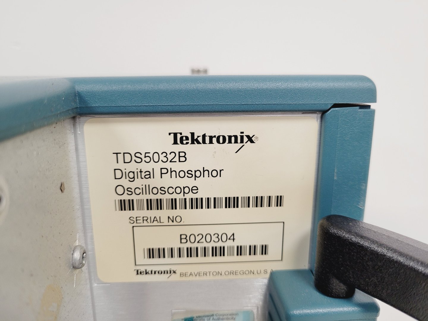 Image of Tektronix TDS5032B Digital Phosphor Oscilloscope Spares or Repairs