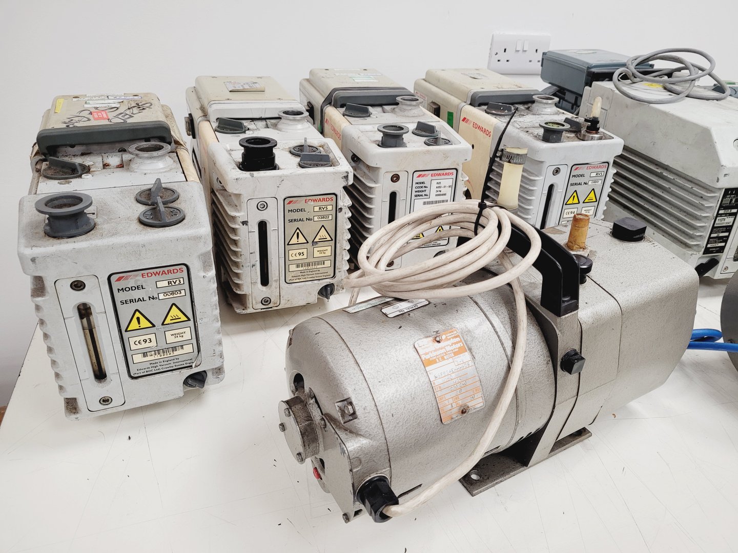 Image of Job Lot of 11 Laboratory Vacuum Pumps Edwards Leybold Trivac Lab