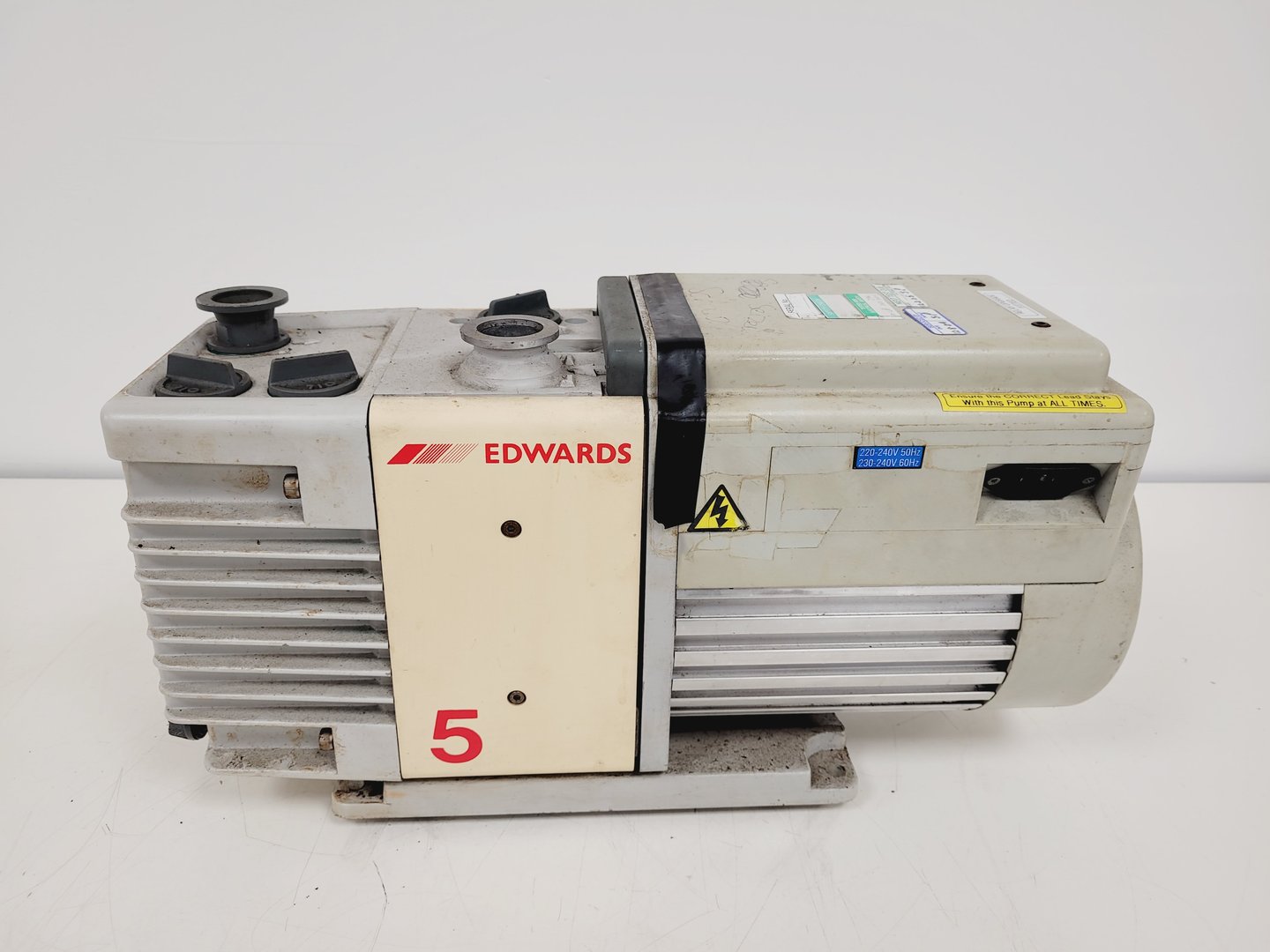 Image of Job Lot of 11 Laboratory Vacuum Pumps Edwards Leybold Trivac Lab