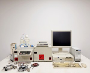 Thumbnail image of Perkin Elmer HPLC System - 250 LC - 235C LC235C - 600 Link 610 Lab