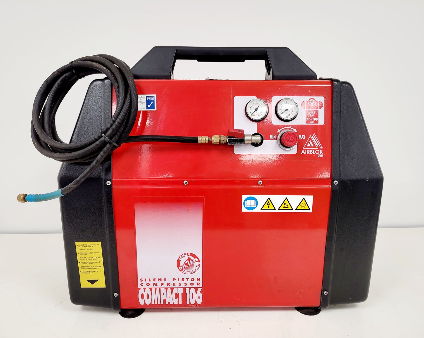 Image of Airblok Compact 106 Silent Piston Oil Less Compressor