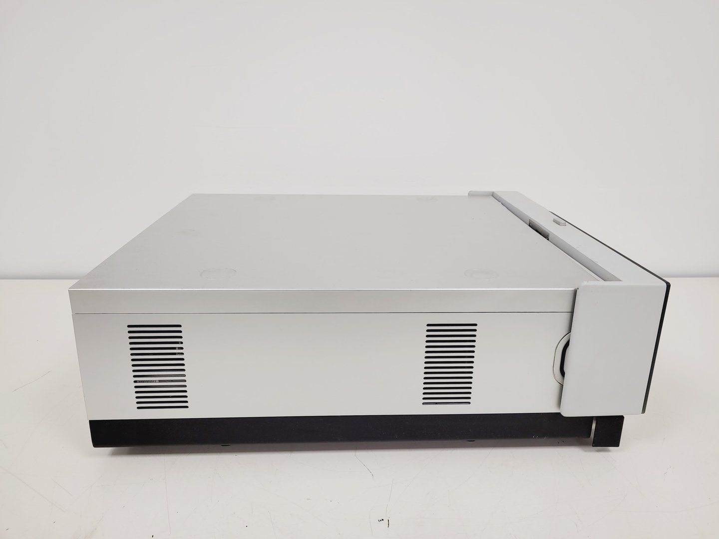 Image of Dionex UltiMate 3000 Flow Manager FLM-3300 HPLC Lab Spares/Repairs