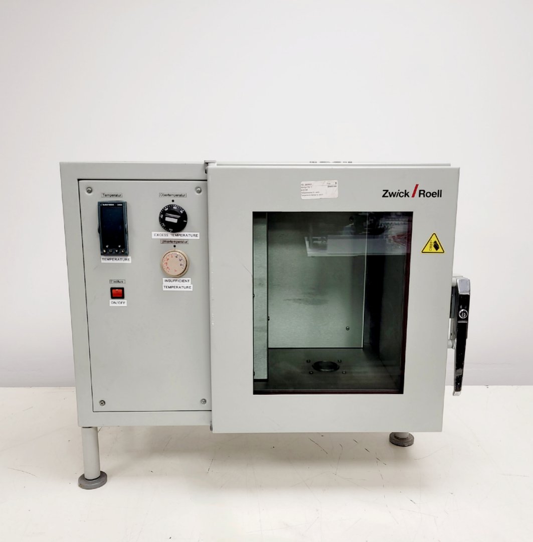 Image of Zwick Roell Z2.5 Material Testing Machine with T22 Temperature Chamber Lab