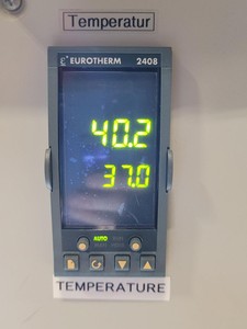 Thumbnail image of Zwick Roell Z2.5 Material Testing Machine with T22 Temperature Chamber Lab