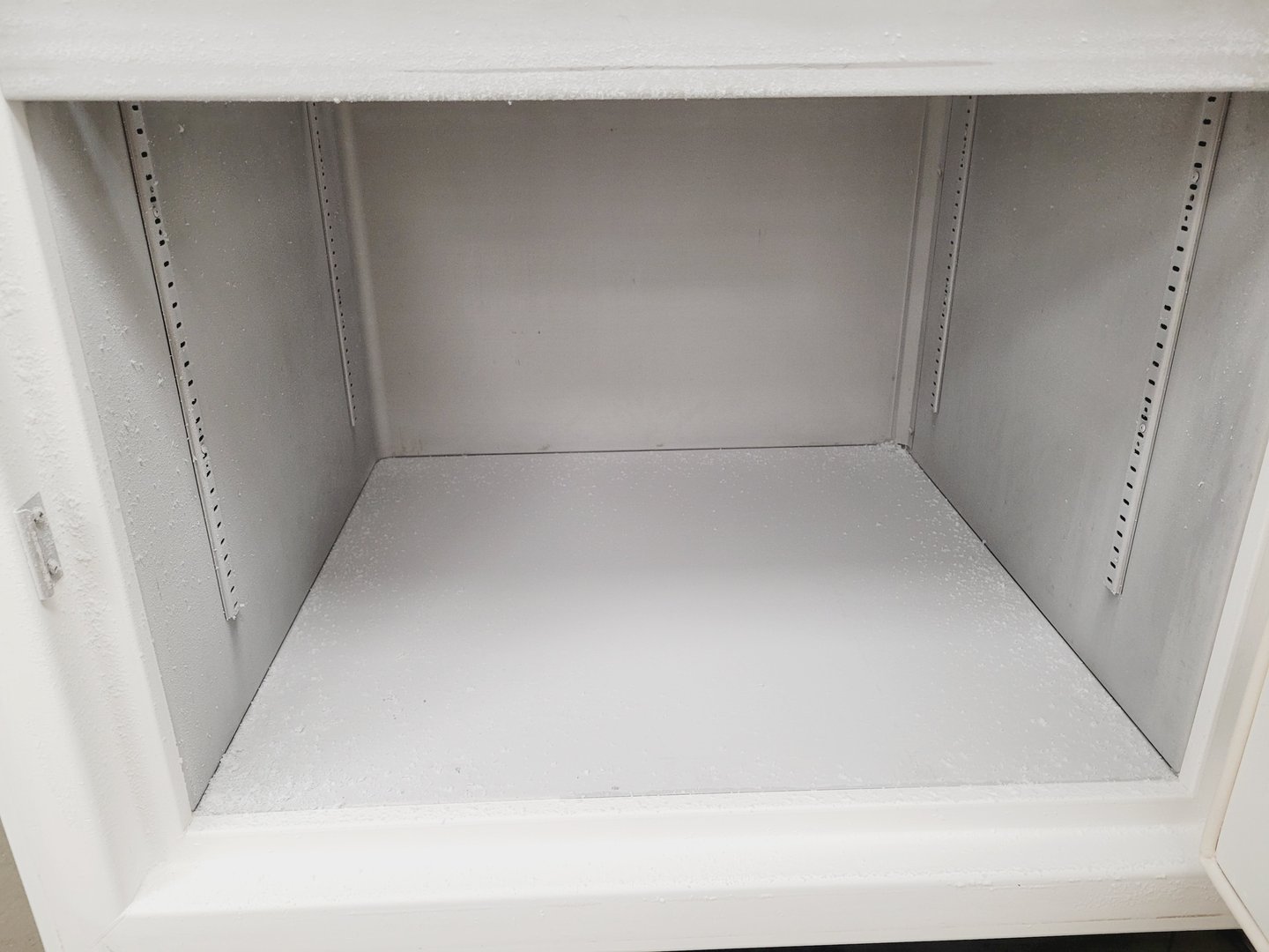 Image of New Brunswick Scientific Ultra Low Temperature Freezer U535 -86 Lab