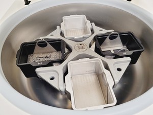 Thumbnail image of Hettich Rotanta 460 Benchtop Centrifuge with 5624 4800RPM Rotor Lab