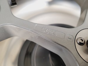 Thumbnail image of Hettich Rotanta 460 Benchtop Centrifuge with 5624 4800RPM Rotor Lab