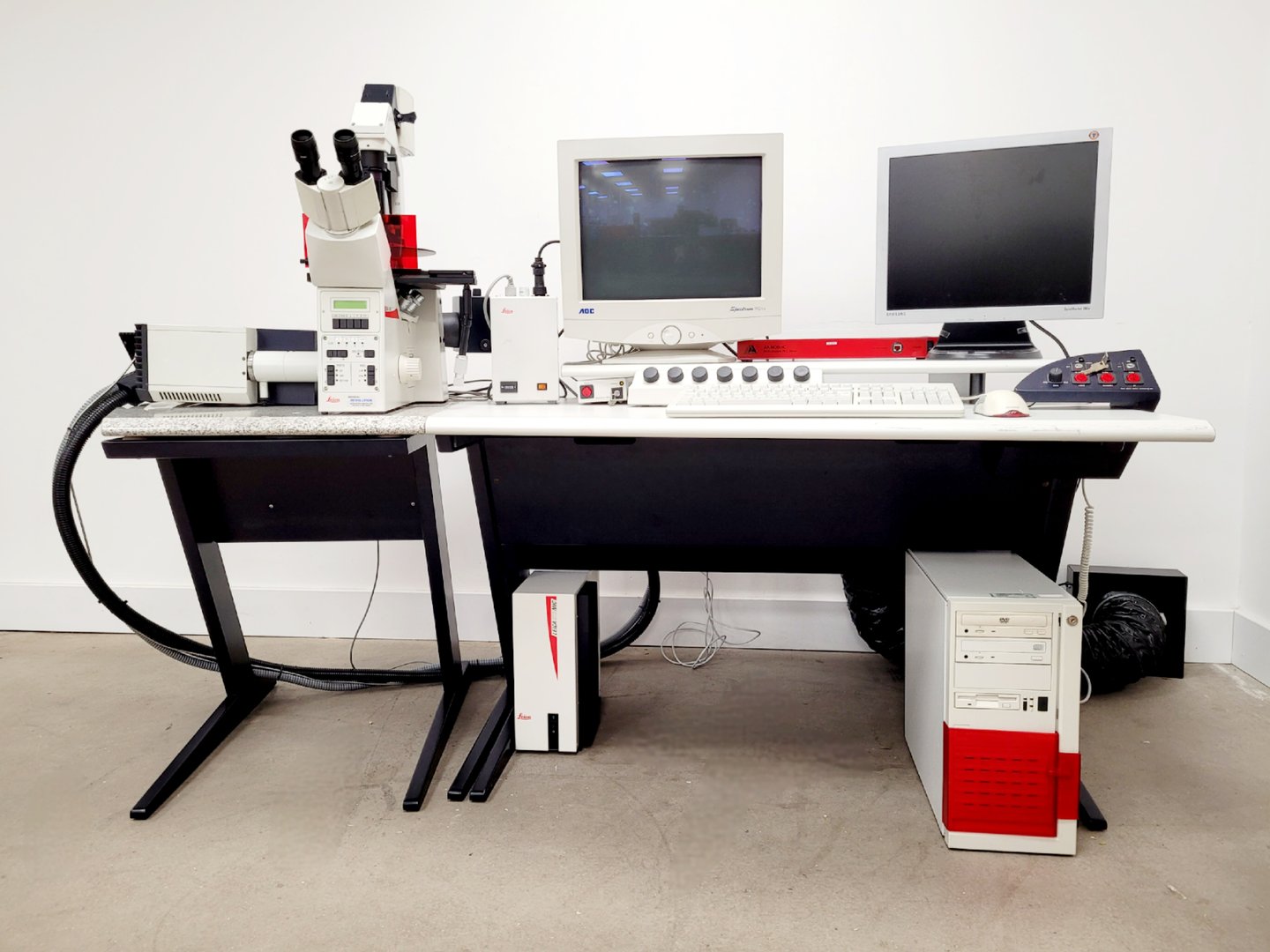 Image of Leica Microsystems Type - TCS SP2 Confocal Microscope System Lab
