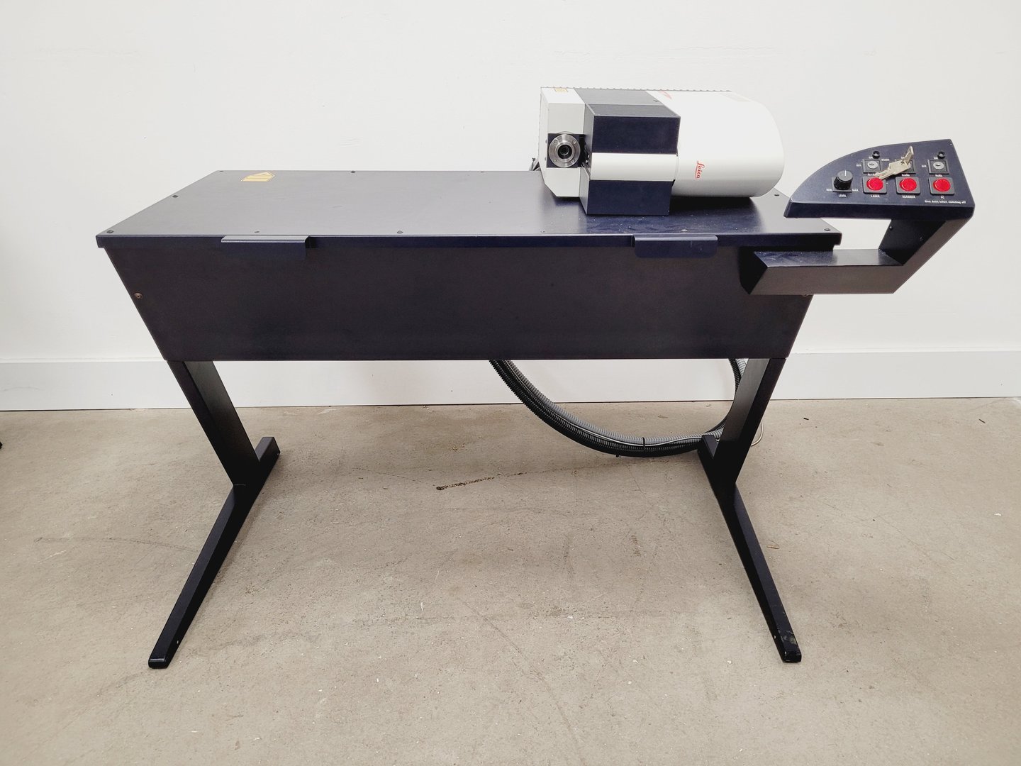 Image of Leica Microsystems Type - TCS SP2 Confocal Microscope System Lab