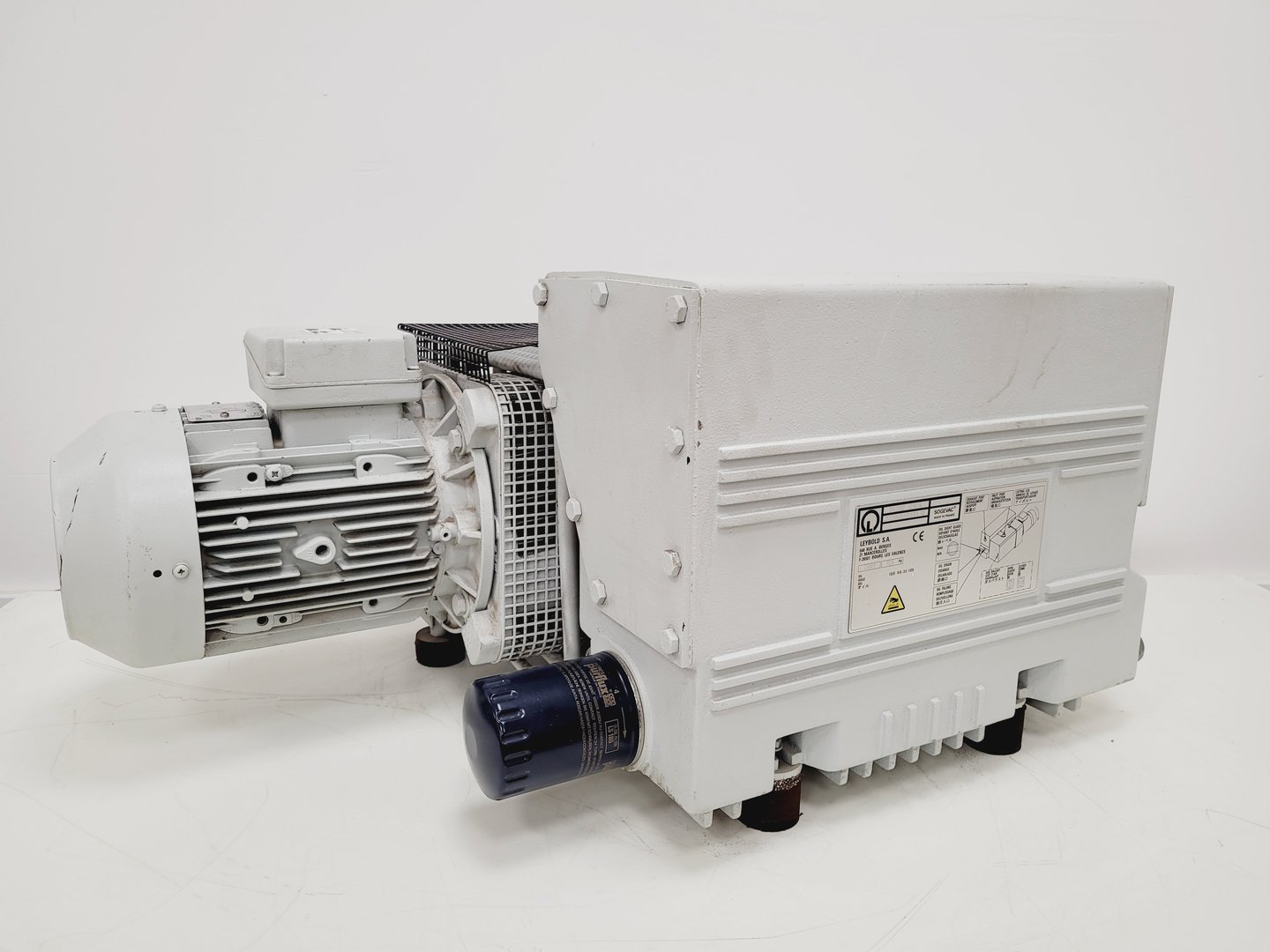 Image of Leybold Sogevac SV200 Single Stage Rotary Vane Vacuum Pump Lab