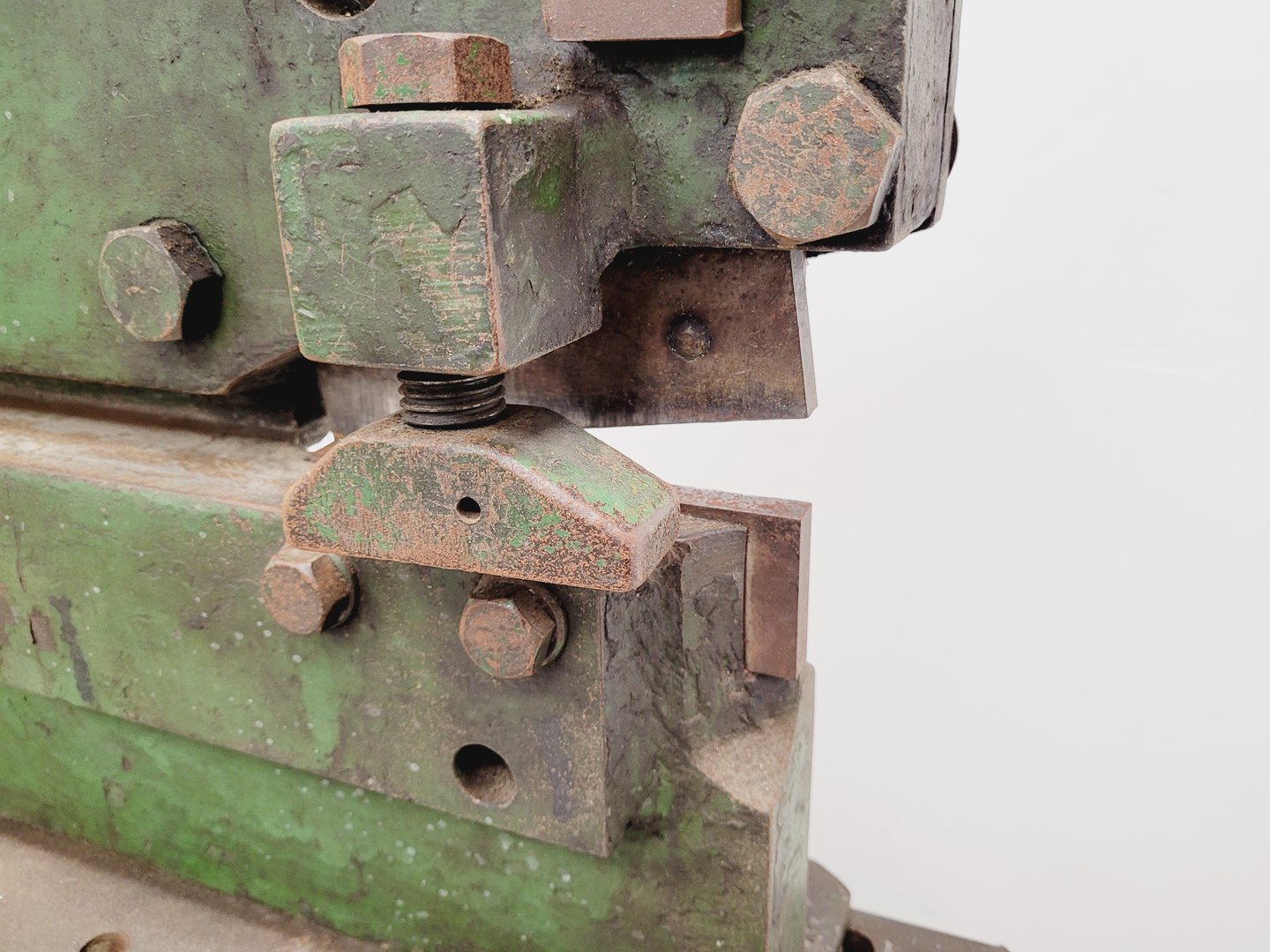 Image of Konrad Modrach Gera Metal Bending Tool with Dexion Guillotine