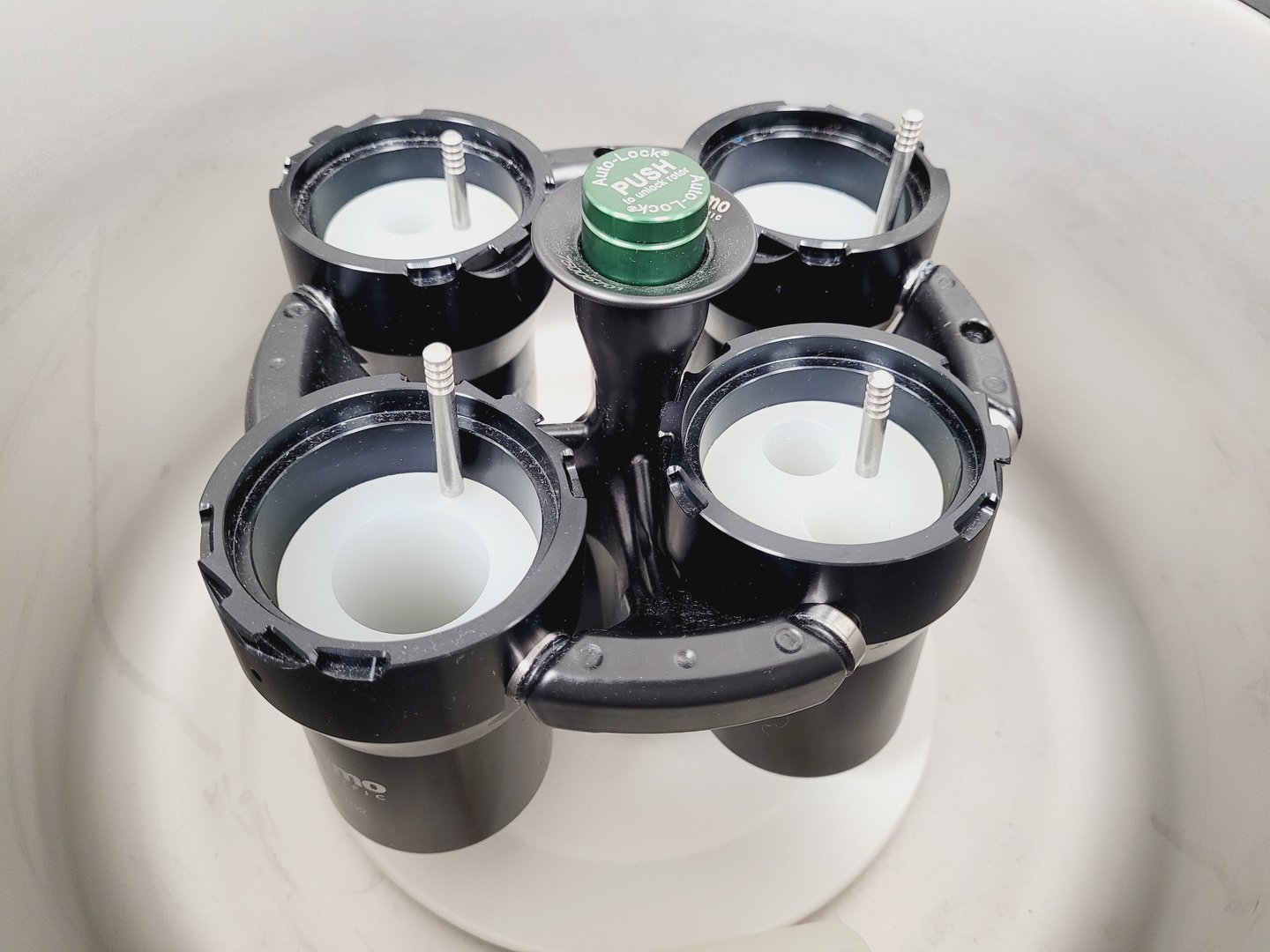 Image of Thermo Scientific Heraeus Megafuge 8 Centrifuge with 4500rpm Rotor LAb