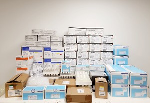 Thumbnail image of Job Lot of Plastic Laboratory Consumables Pipets, Tubes, Bottles, Tips Lab