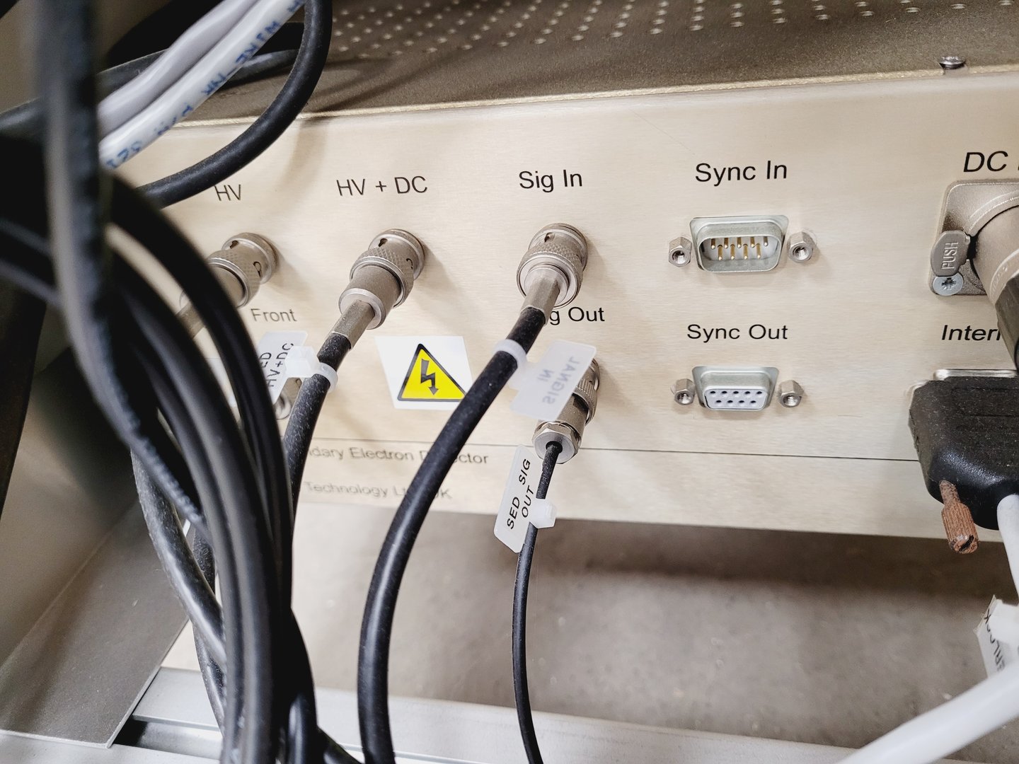 Image of Kore TOF-SIMS SURFACESEER S Mass Spectrometer Lab