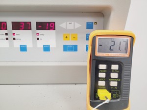 Thumbnail image of Heraeus Sepatech Suprafuge 22 Floorstanding Centrifuge with 12000rpm Rotor Lab