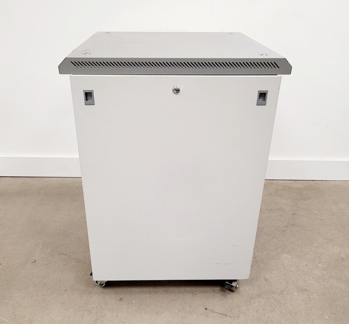 Image of Peak Scientific Nitrogen Generator NM30LA Lab Spares/Repairs