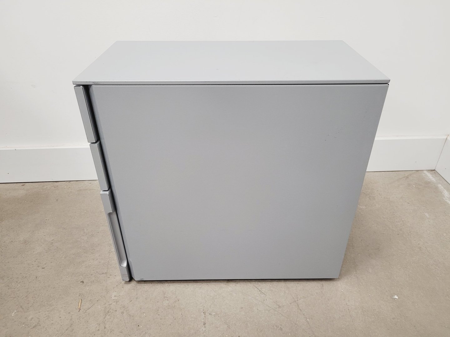 Image of Job Lot of 5 x Triumph Small Drawer Cabinets