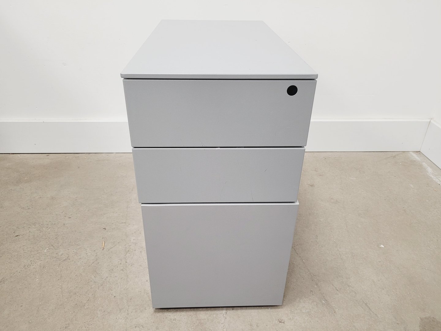 Image of Job Lot of 5 x Triumph Small Drawer Cabinets