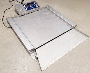 Image of Mettler Toledo IND690/PUA579 Checkweigher Lab Platform Scales PUA579-CS300