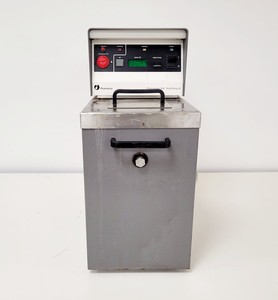 Thumbnail image of Pharmacia LKB Multitemp II Water Bath Circulating Water Bath Chiller