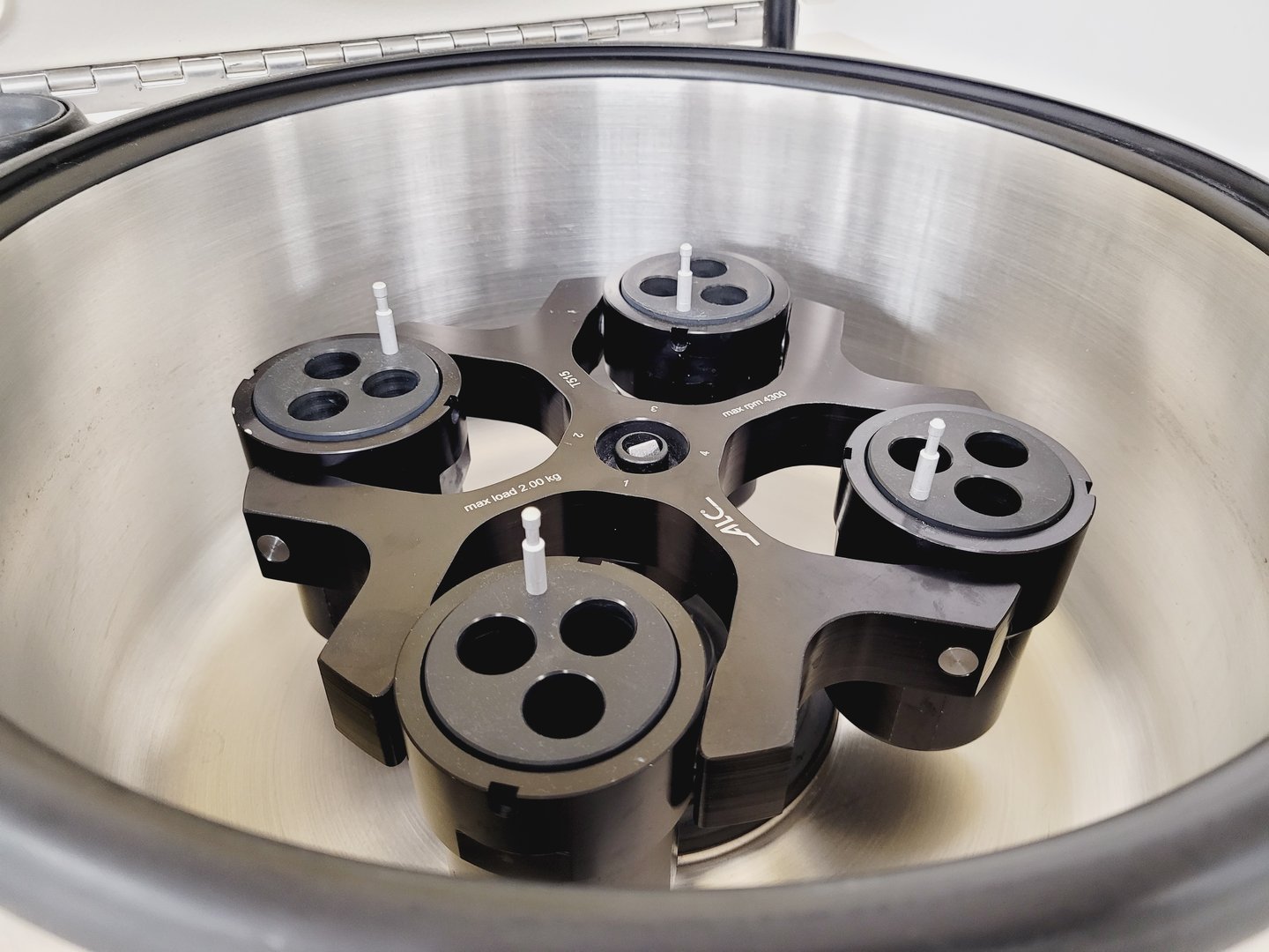 Image of ALC PK121 Multispeed Benchtop Centrifuge Lab