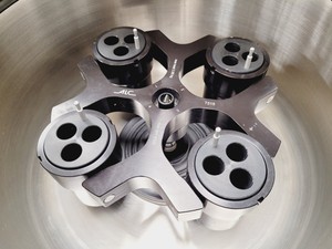 Thumbnail image of ALC PK121 Multispeed Benchtop Centrifuge Lab