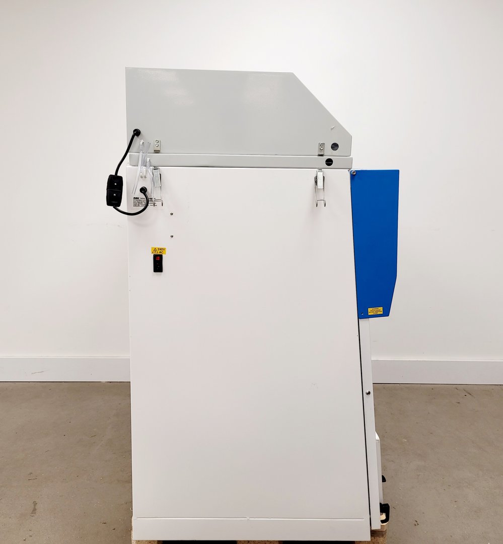 Image of Walker Class 2 II Microbiological Safety Cabinet Class II 1290 Recirc Gen 6