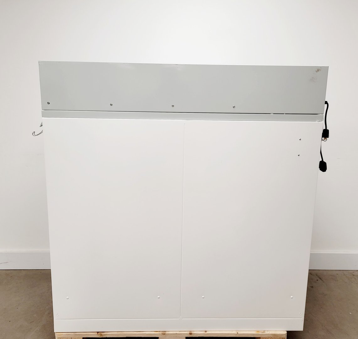 Image of Walker Class 2 II Microbiological Safety Cabinet Class II 1290 Recirc Gen 6