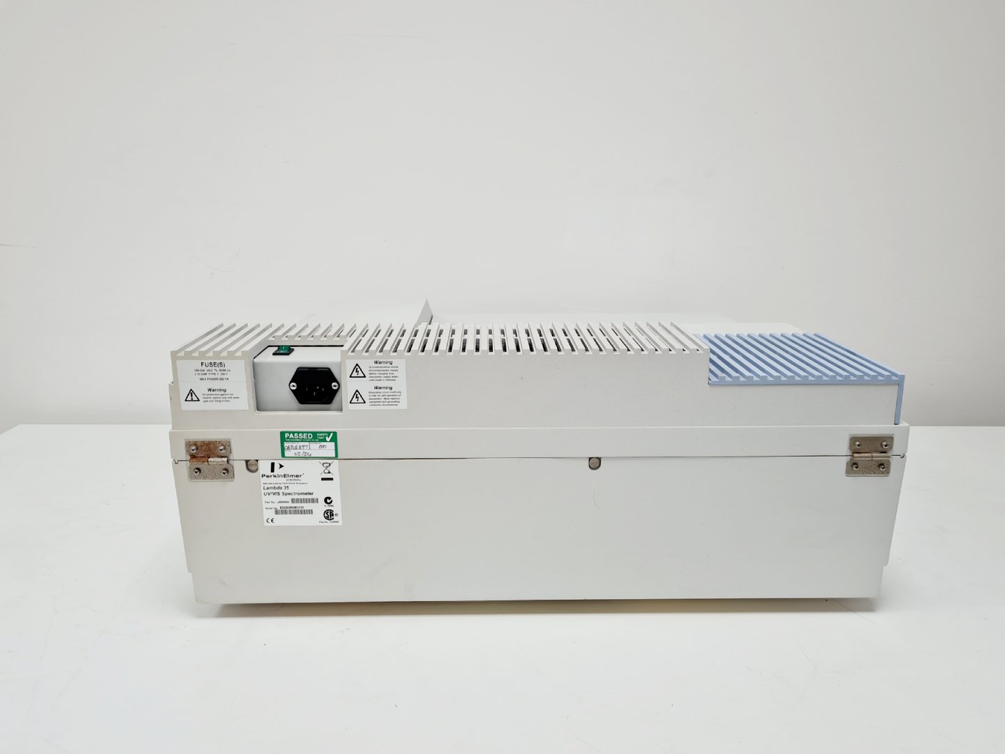 Image of Perkin Elmer Lambda 35 UV/VIS Spectrometer System w/ Winlab Software
