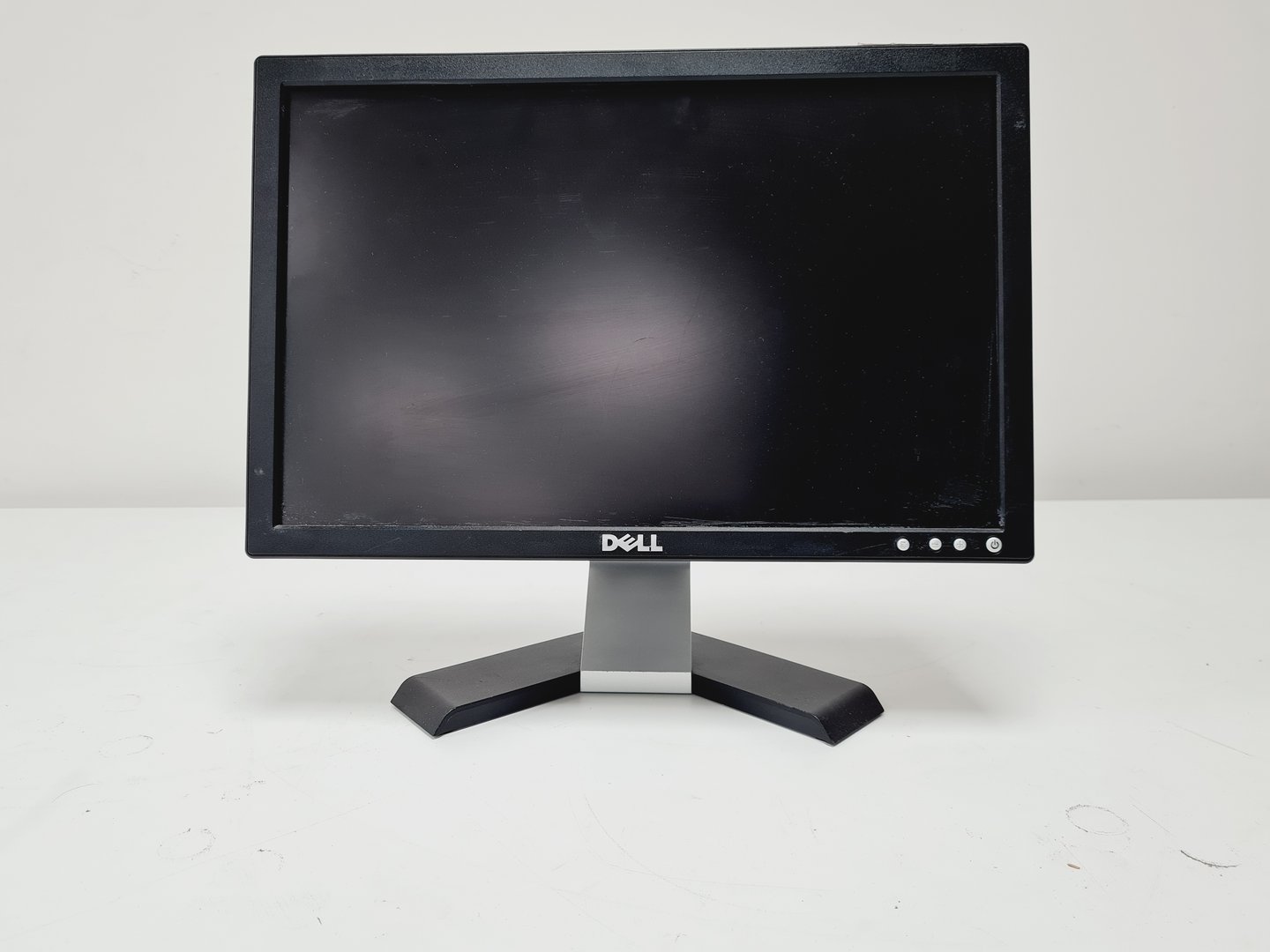 Image of Perkin Elmer Lambda 35 UV/VIS Spectrometer System w/ Winlab Software