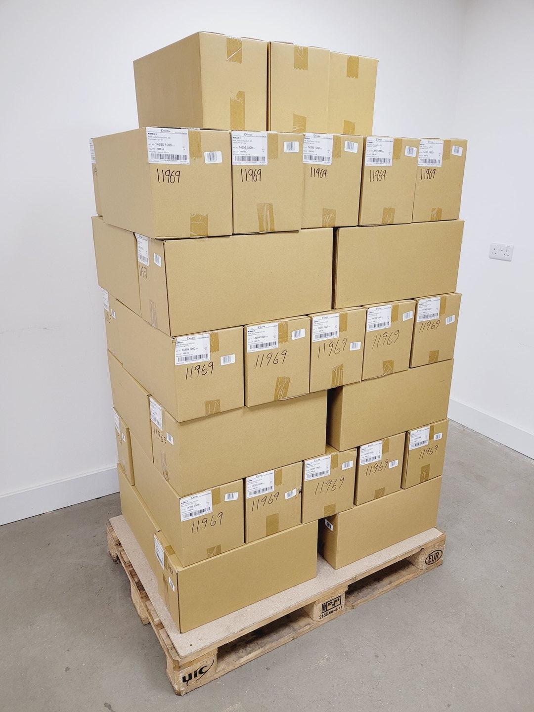 Image of Job Lot of 45 Boxes of Media Bottle Kimax ISO, GL45, 1000 ml, Blue PP Cap