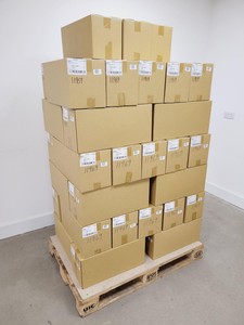 Thumbnail image of Job Lot of 45 Boxes of Media Bottle Kimax ISO, GL45, 1000 ml, Blue PP Cap