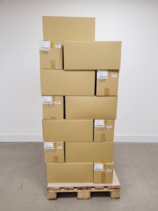 Thumbnail image of Job Lot of 45 Boxes of Media Bottle Kimax ISO, GL45, 1000 ml, Blue PP Cap