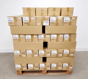 Thumbnail image of Job Lot of 53 Boxes of 10 Beakers Kimax ISO (Low Form), 800 ml Lab