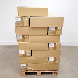 Thumbnail image of Job Lot of 53 Boxes of 10 Beakers Kimax ISO (Low Form), 800 ml Lab