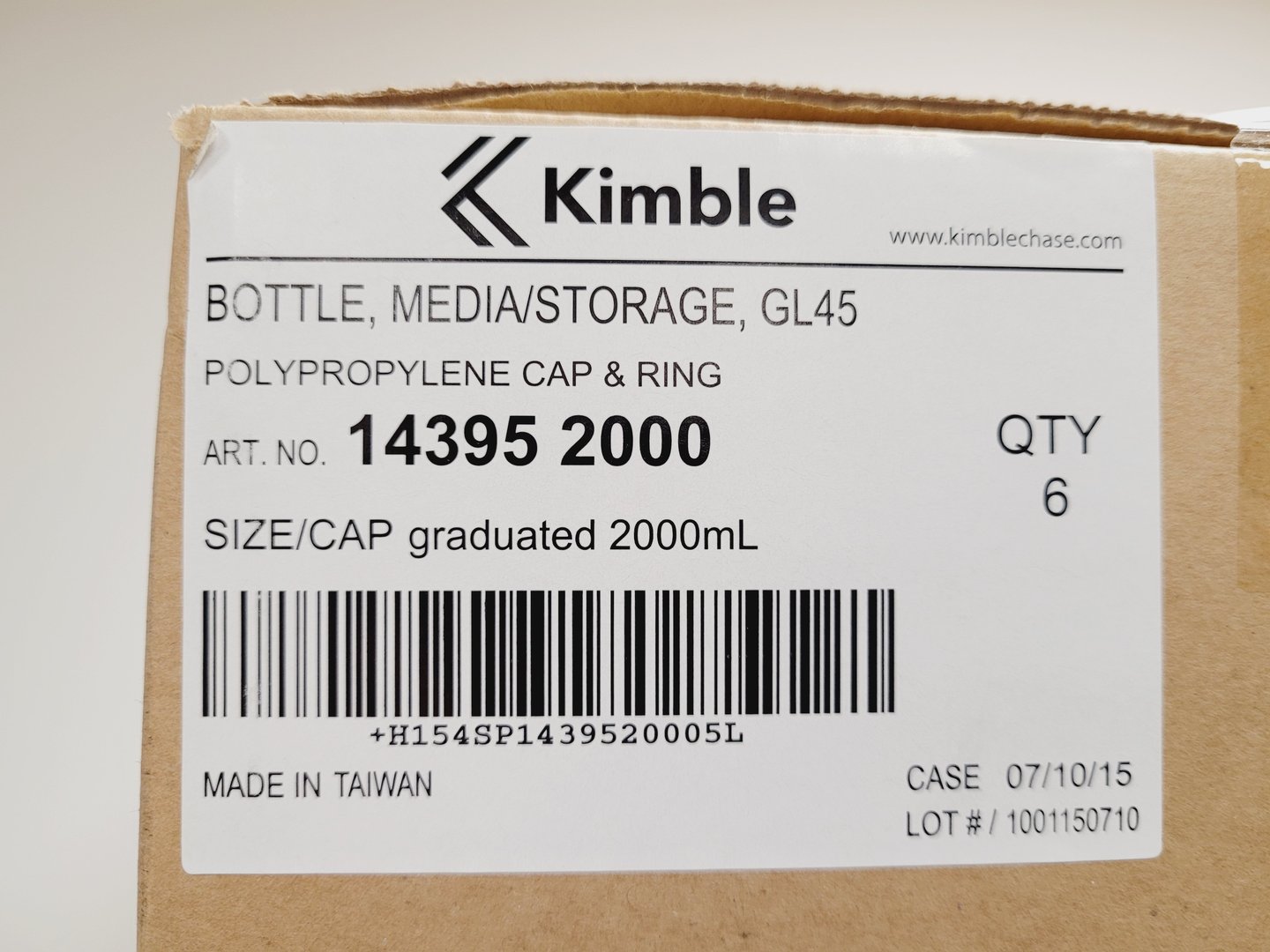 Image of Job Lot of 45 Boxes of 6 Media Bottles Kimax ISO, GL45, 2000 ml, Blue PP Cap