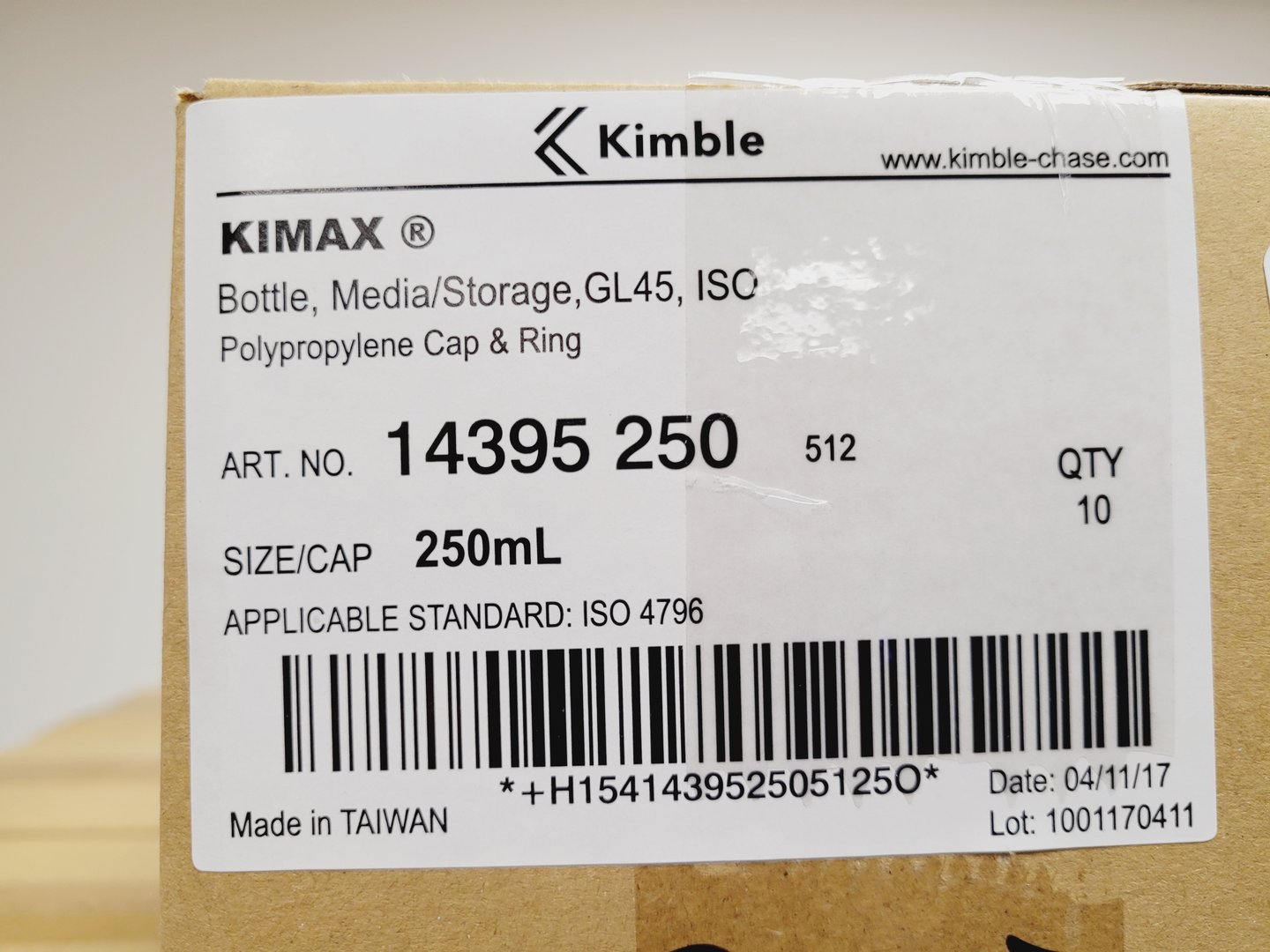 Image of Job Lot of 142 Boxes of 10 Media Bottles Kimax ISO, GL45, 250 ml, Blue PP Cap 
