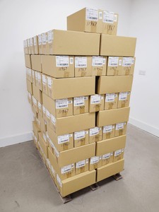 Thumbnail image of Job Lot of 142 Boxes of 10 Media Bottles Kimax ISO, GL45, 250 ml, Blue PP Cap 