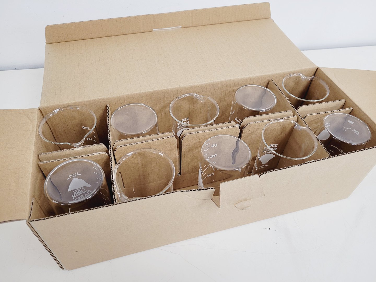 Image of Job Lot of 63 Boxes of 10 Beakers Kimax ISO (Tall Form), 250 ml Lab