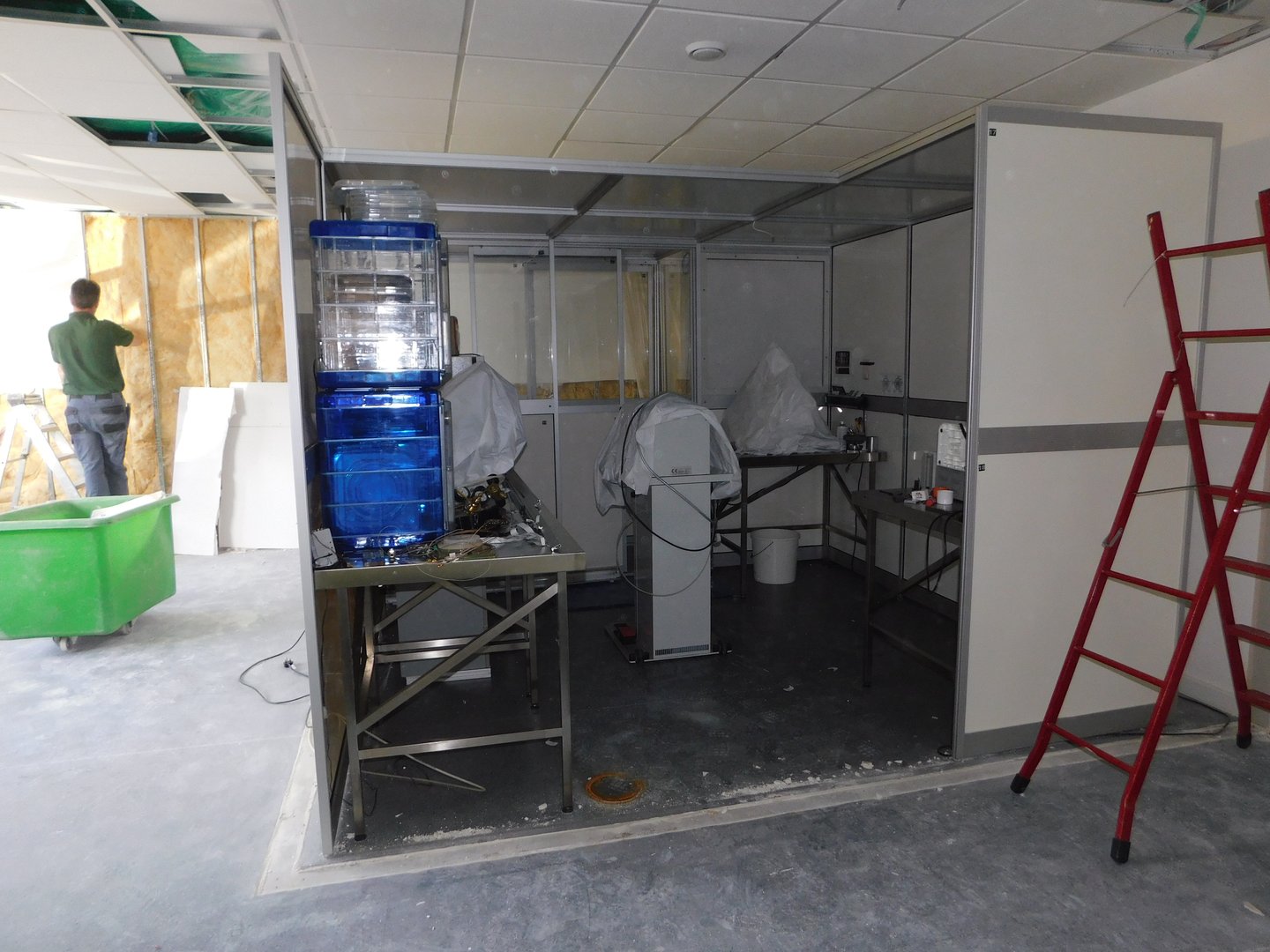 Image of Monmouth Scientific Clean Room 3 x 4m