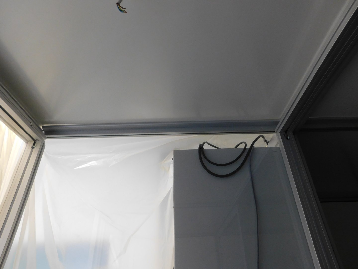Image of Monmouth Scientific Clean Room 3 x 4m