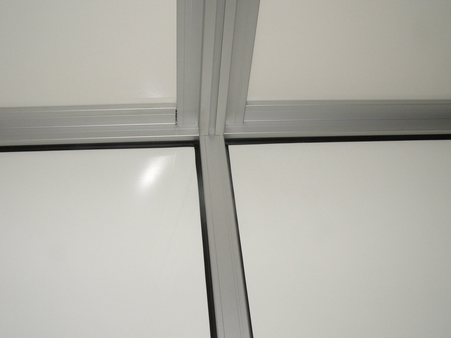 Image of Monmouth Scientific Clean Room 3 x 4m