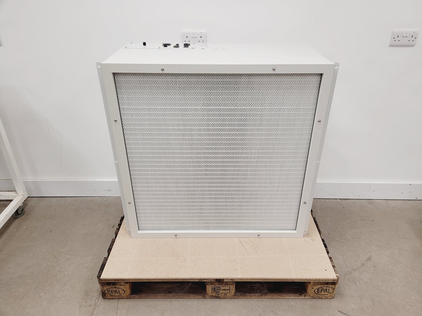Image of Monmouth Scientific Clean Room 3 x 4m