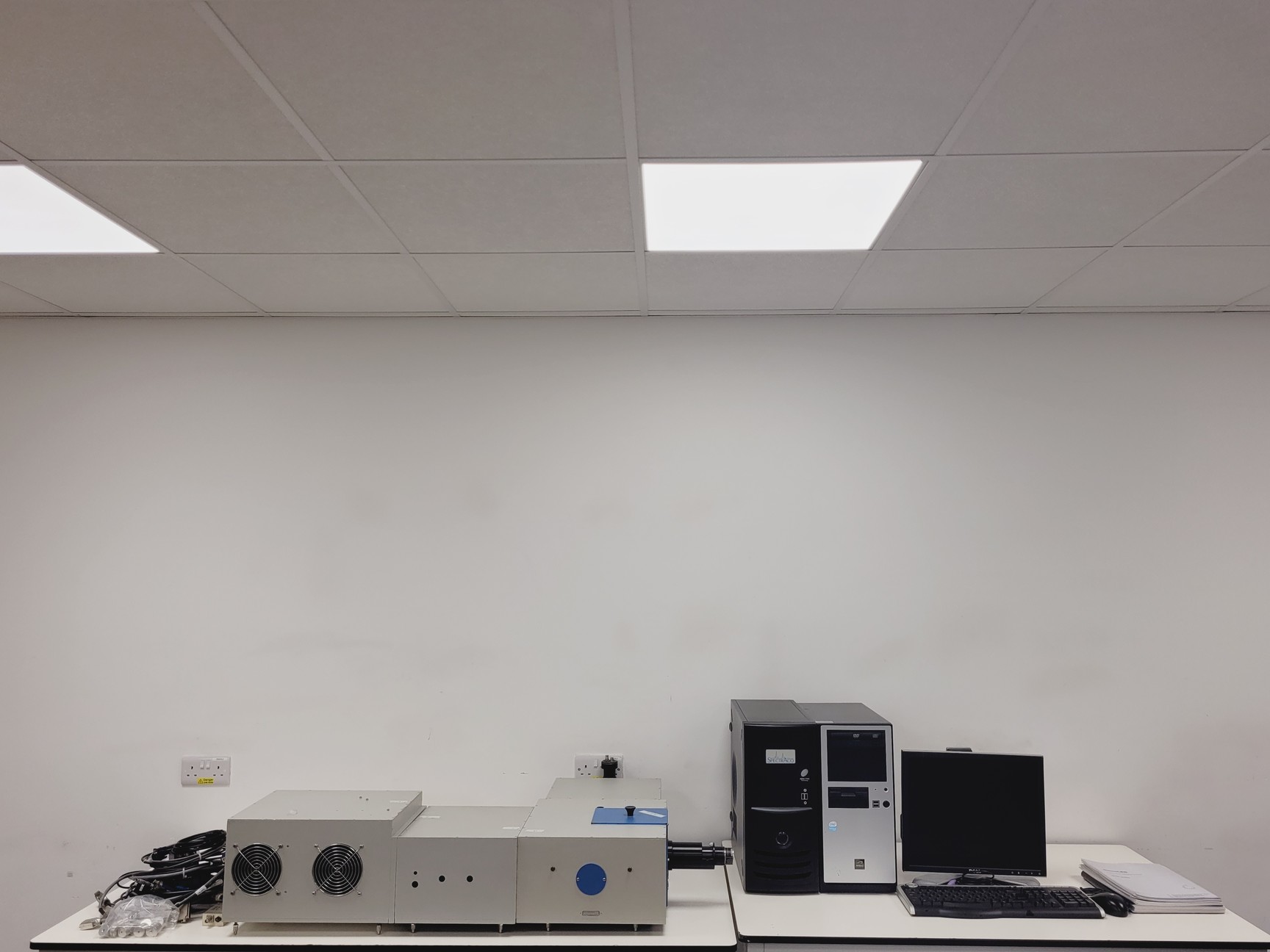 Image of Jobin Yvon Horiba Fluorolog System - No Software Included Lab