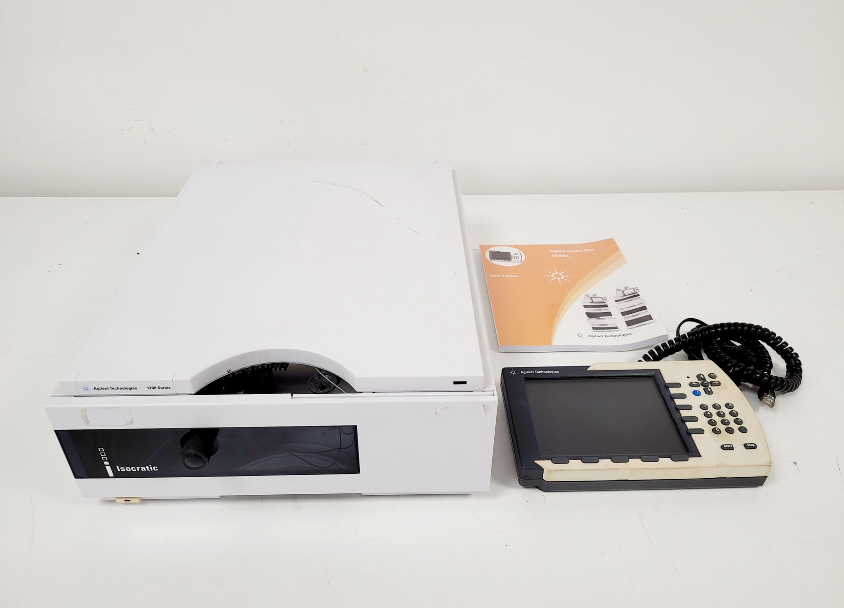 Image of Agilent Technologies G1310A 1200 Isocratic Pump & Instant Pilot Controller Lab