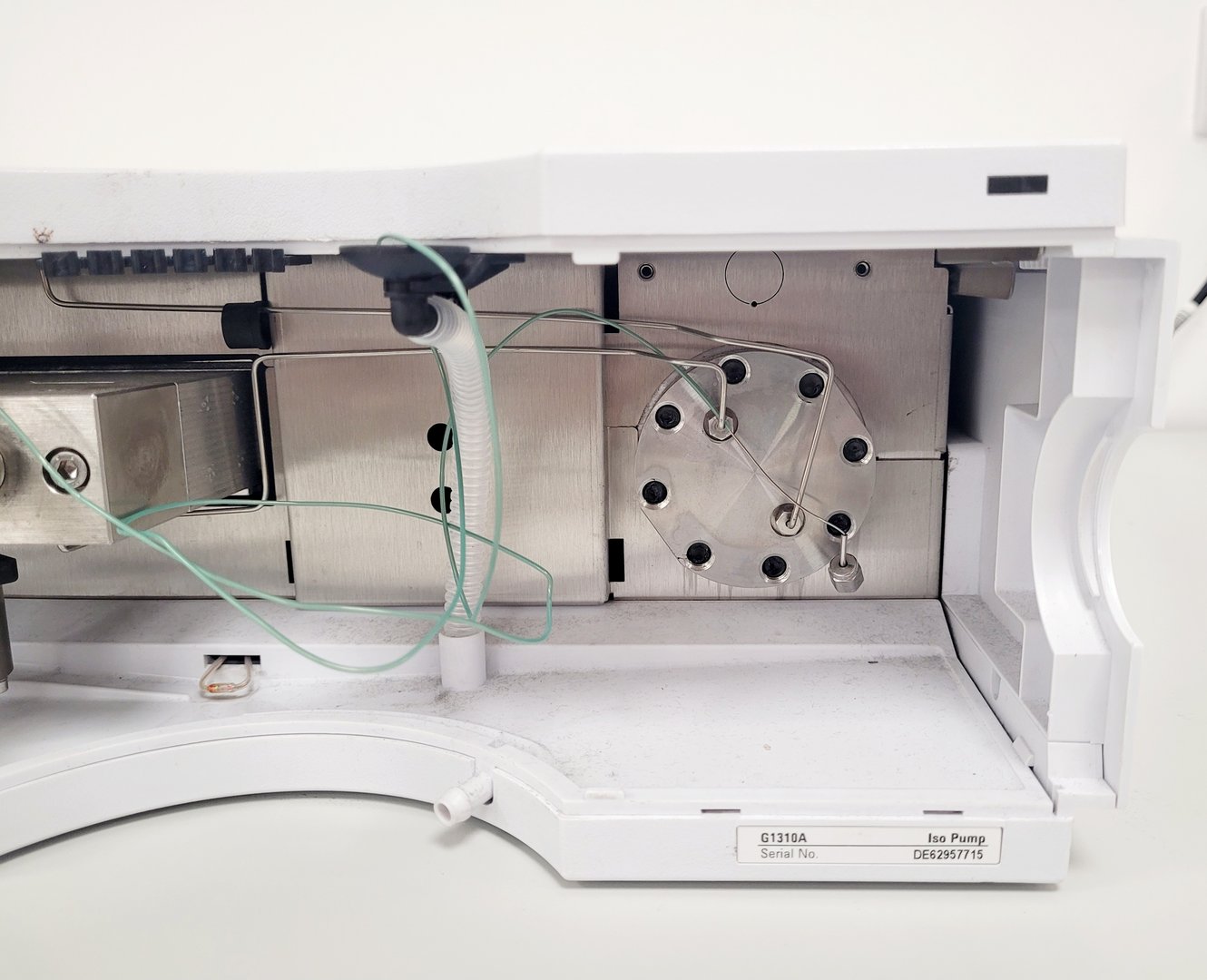 Image of Agilent Technologies G1310A 1200 Isocratic Pump & Instant Pilot Controller Lab