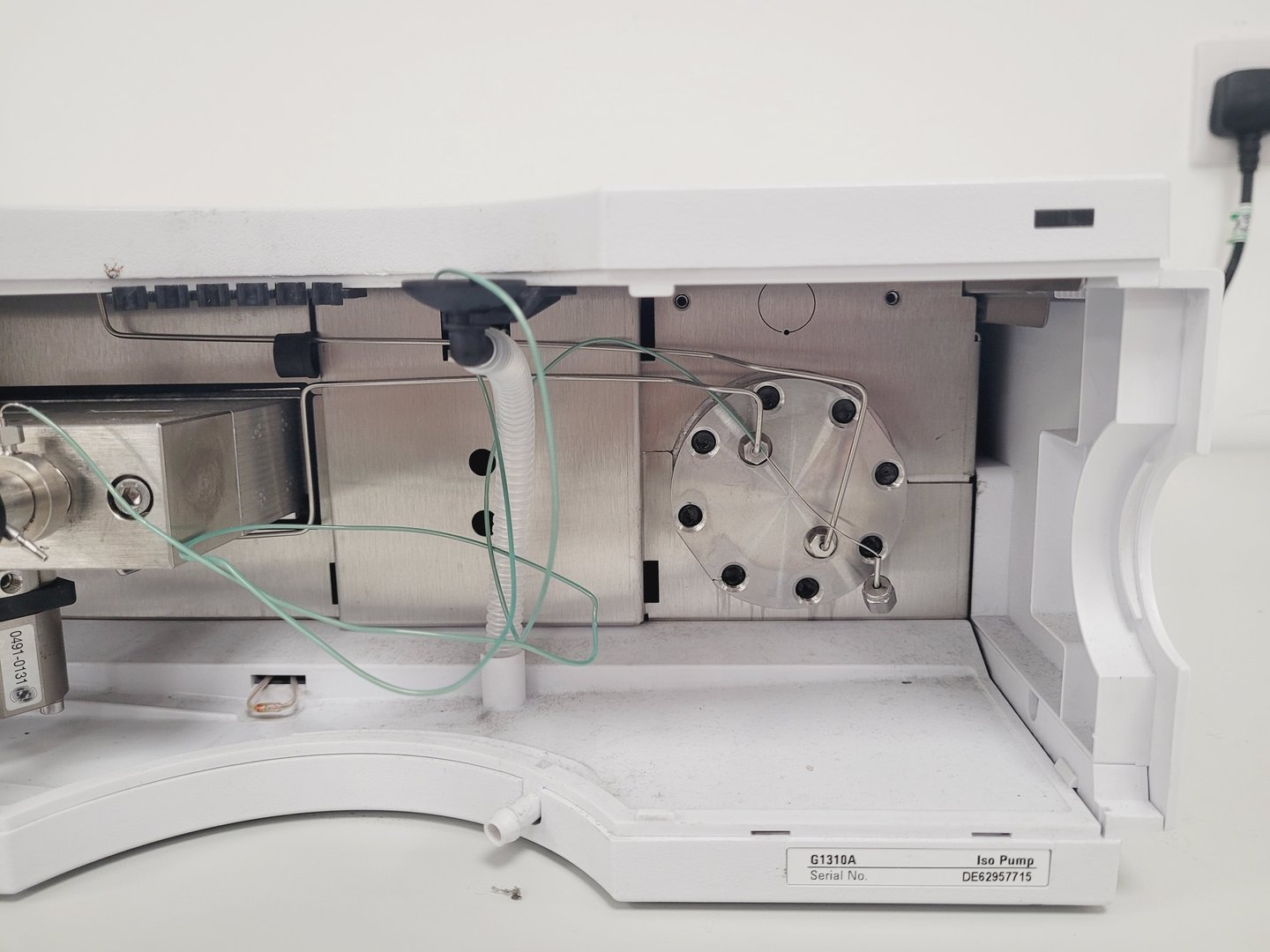 Image of Agilent Technologies G1310A 1200 Isocratic Pump & Instant Pilot Controller Lab