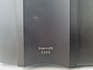 Thumbnail image of 4 x APC Smart-UPS Line Interactive 2200VA Tower 230V Lab