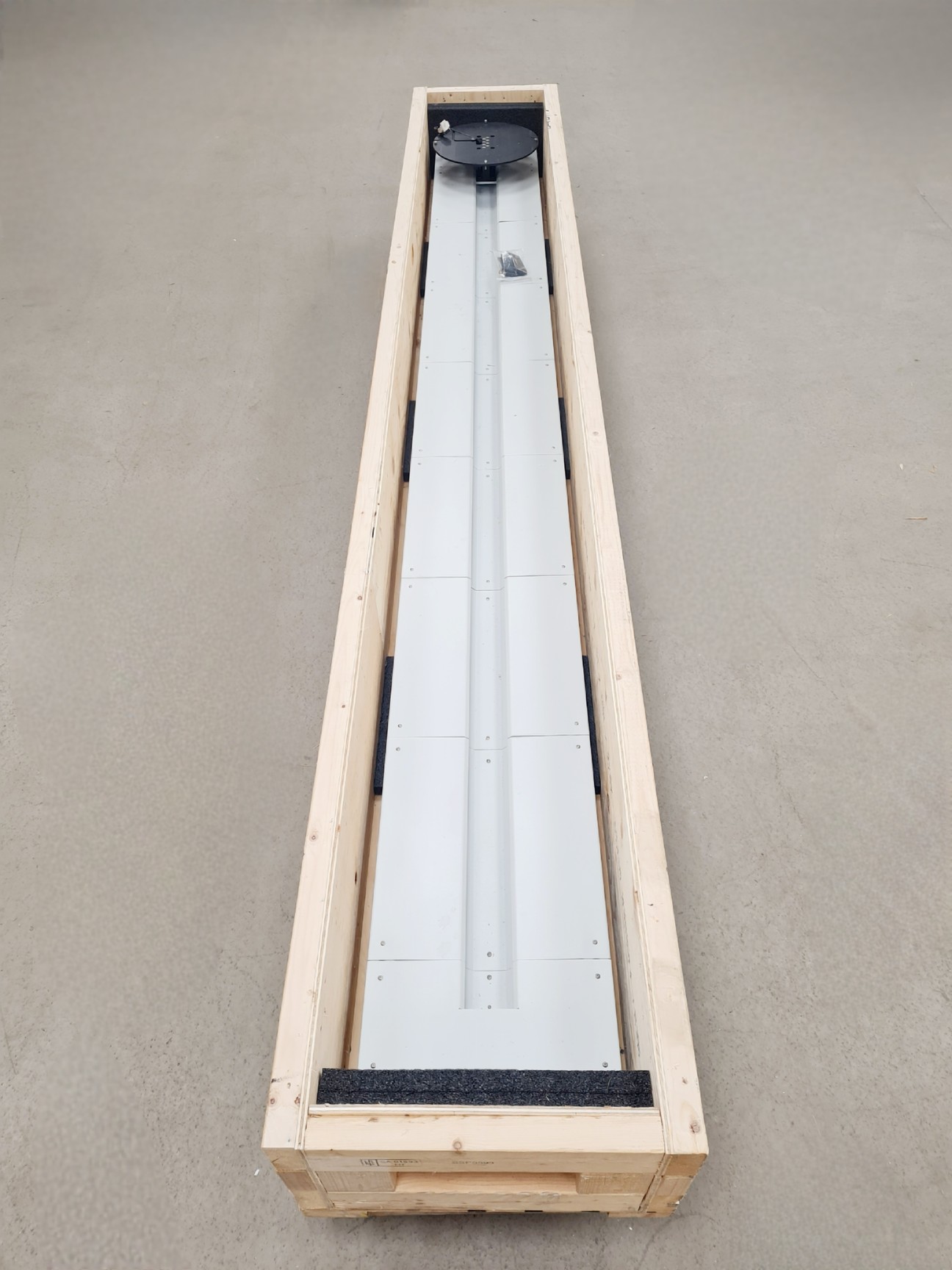 Image of Thermo Scientific ORS Track 3200mm Long Track Lab